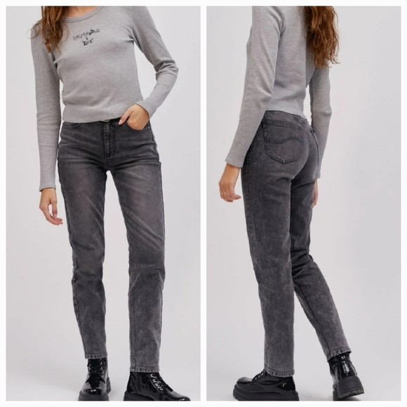 New Daydreamer x Lee 90s Inspired Straight Leg Washed Denim - Picture 2 of 11